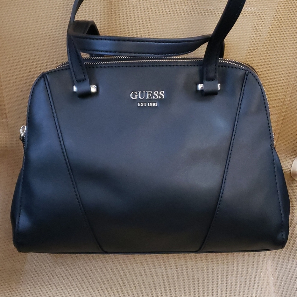 Guess Shawna Cali Satchel